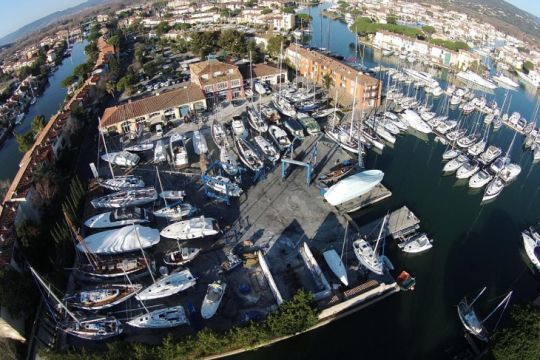 Vue aérienne du chantier SMN à Port Grimaud