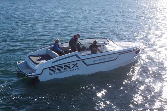 Un prototype intégrant la technologie Pascal Hull avait déjà vu le jour sur un bateau d'un autre groupe scandinave Frydenbo