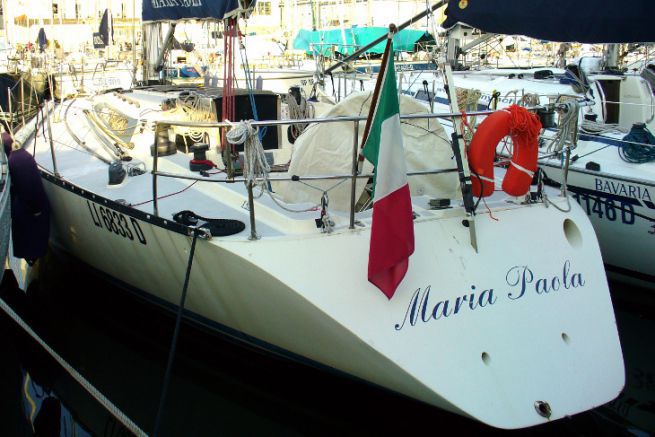Sailboat under Italian flag