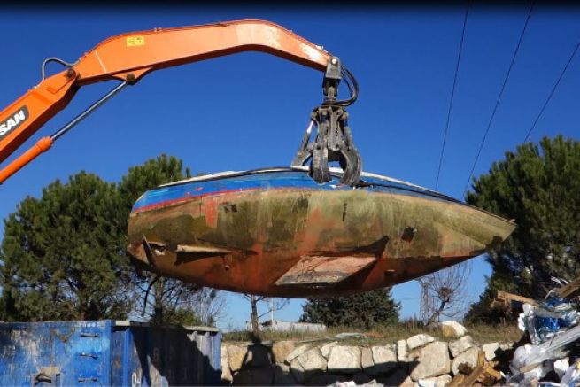 Boat deconstruction, legislation advances