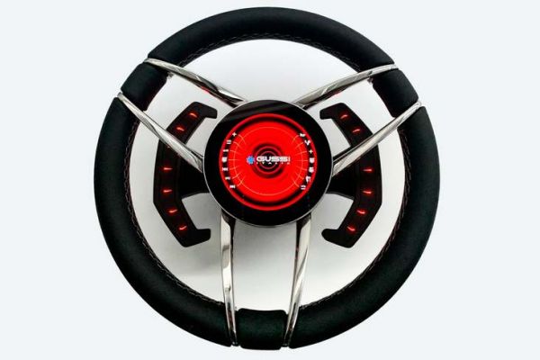 Murano steering wheel and display: Gussi Italia centralizes and ...