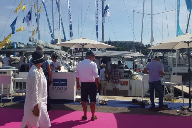 Visitors to the Cannes Yachting Festival