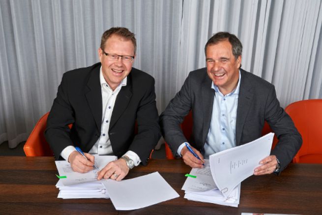 Signature of the Volvo Humphree agreement