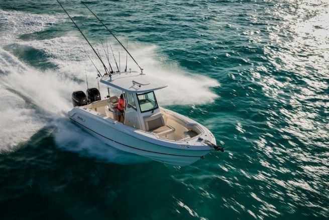 New Brunswick makes a Boston Whaler 250 Outrage available to MIT for its research on the autonomous boat