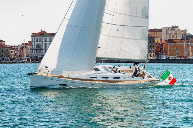 Sailboat Italia Yachts 12.98