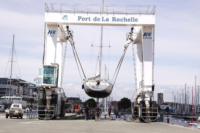 Boat lift of the La Rochelle nautical platform