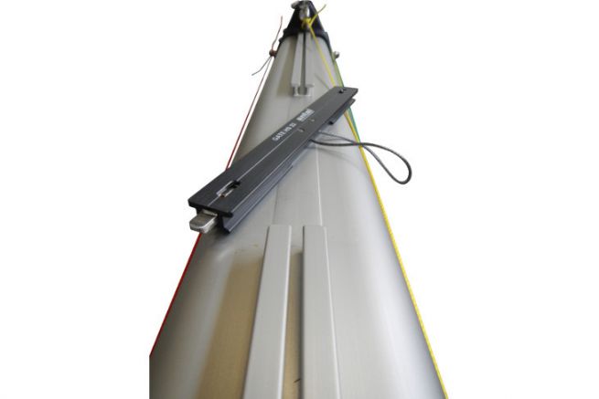 Aluminium mast with integrated rail profile from AG+ Spars