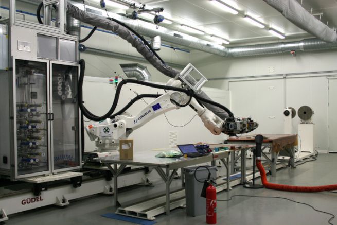 Draping robot at ComposiTIC