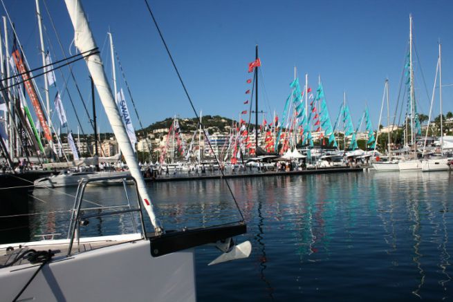 Sailboats settle in Port Canto for the Cannes Yachting Festival