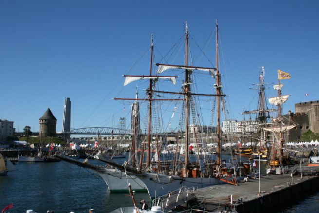 The schooners of the French Navy will always be maintained by the Guip shipyard