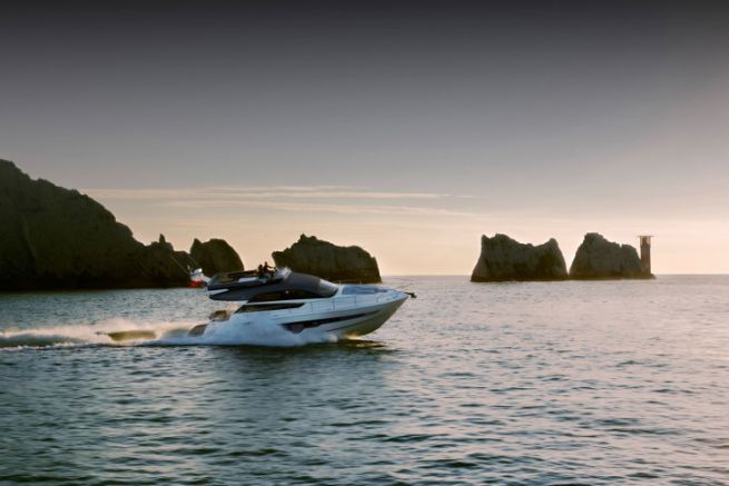 Squadron 50 by Fairline Yachts
