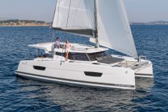 Catamaran Isla 40 of the Fountaine-Pajot group