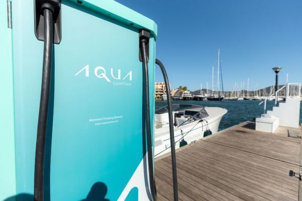 Aqua superPower: The electric charging experience transferred to the boat
