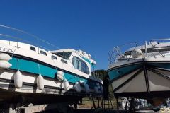 The Cathare Marine shipyard is the only one on the Canal du Midi between Castelsarrasin and Agde. It has a slipway and a capacity