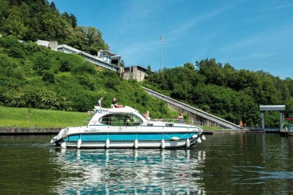 Boating news: Nicols, Boero, Trimarans Astusboats, FIN, Hyères, La Grande  Motte