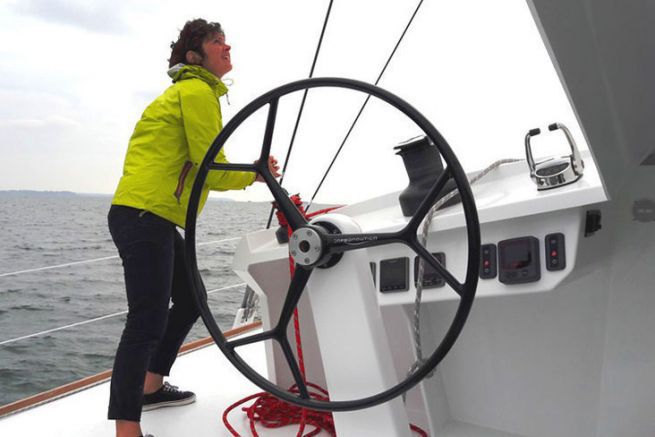 Anne Goasguen at the helm of EOS 54