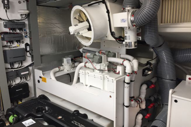Read the article Machine room of a motorized pleasure craft